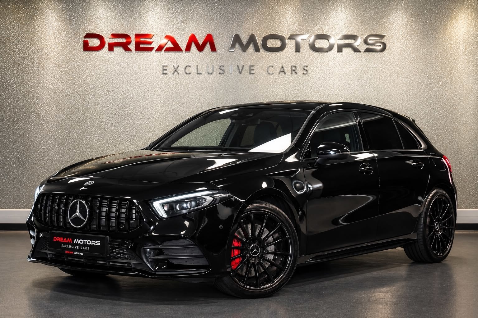 Mercedes-Benz A-klasse 250 e AMG 218pk | A45 AMG | STERRENHE, Auto's, Gebruikt, Zwart, 4 cilinders, Zwart