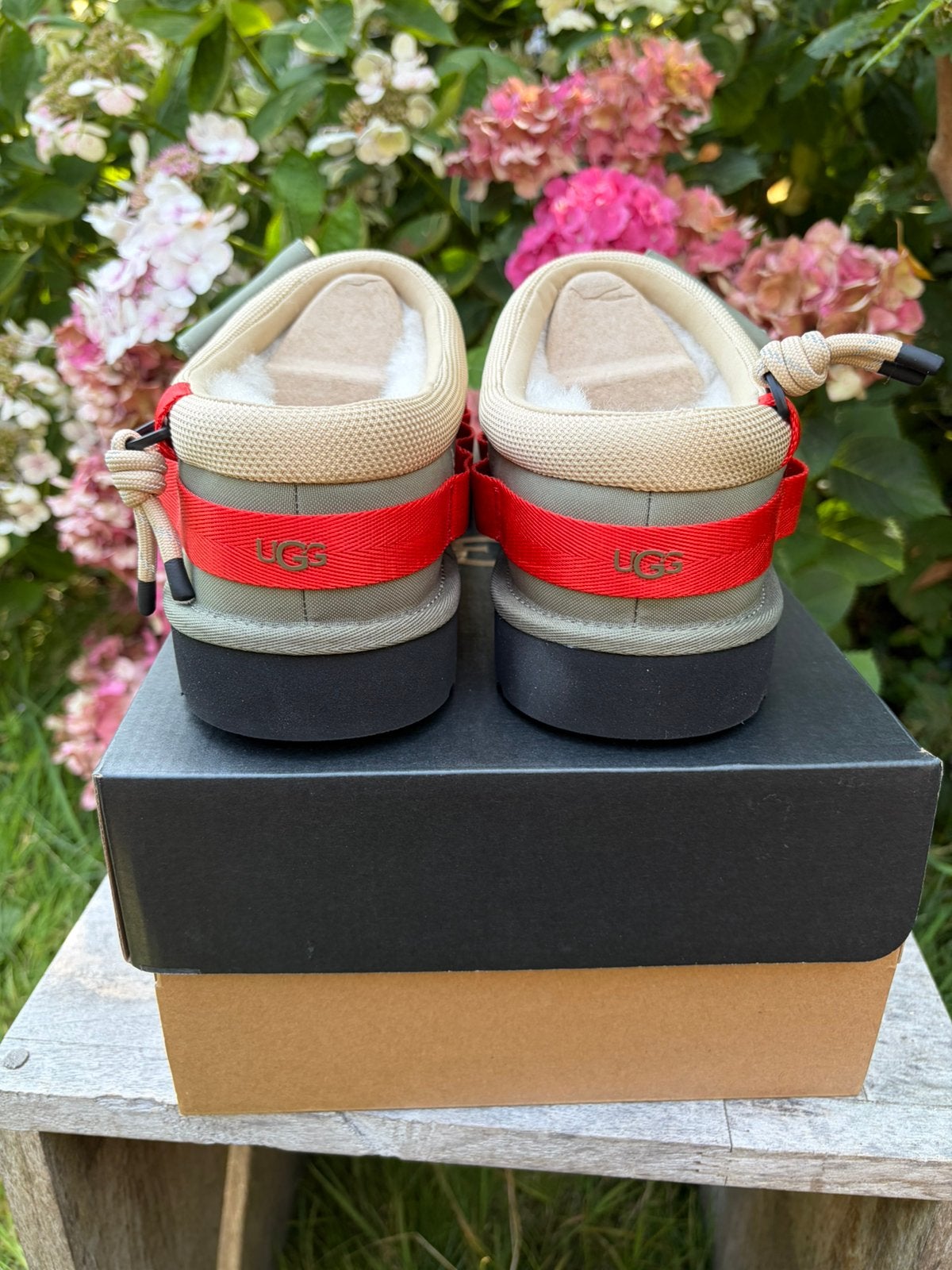UGG Tasman Wildwood Olive Green – maat 46 / US 13 – NIEUW, Kleding | Heren, Overige kleuren, Ophalen of Verzenden, Zo goed als nieuw