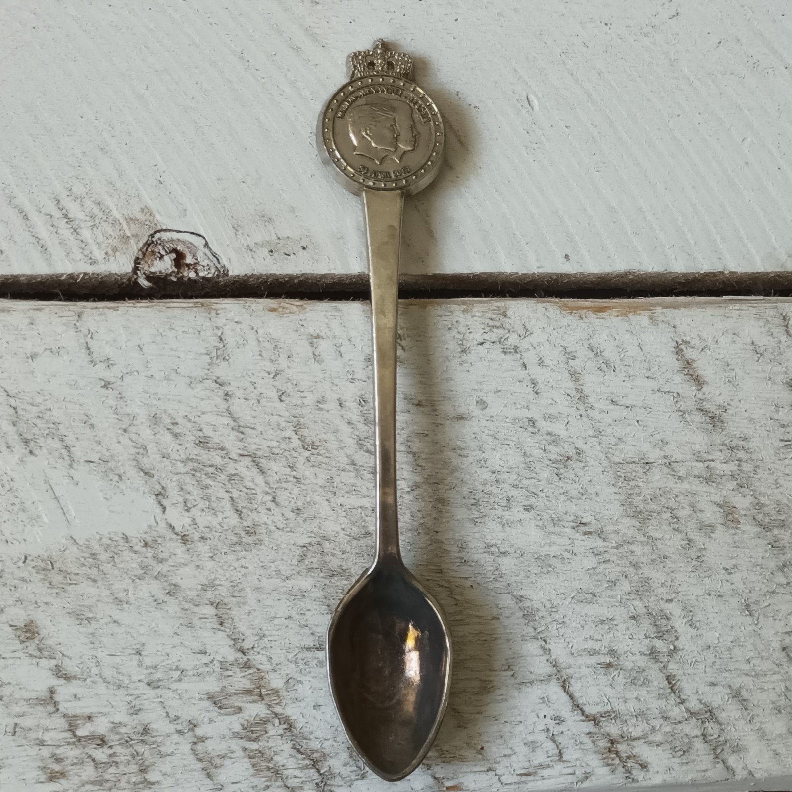 Herinneringstheelepeltje van Douwe Egberts, Ophalen of Verzenden, Gebruikt, Nederland, Speld(je) of Lepel(tje)