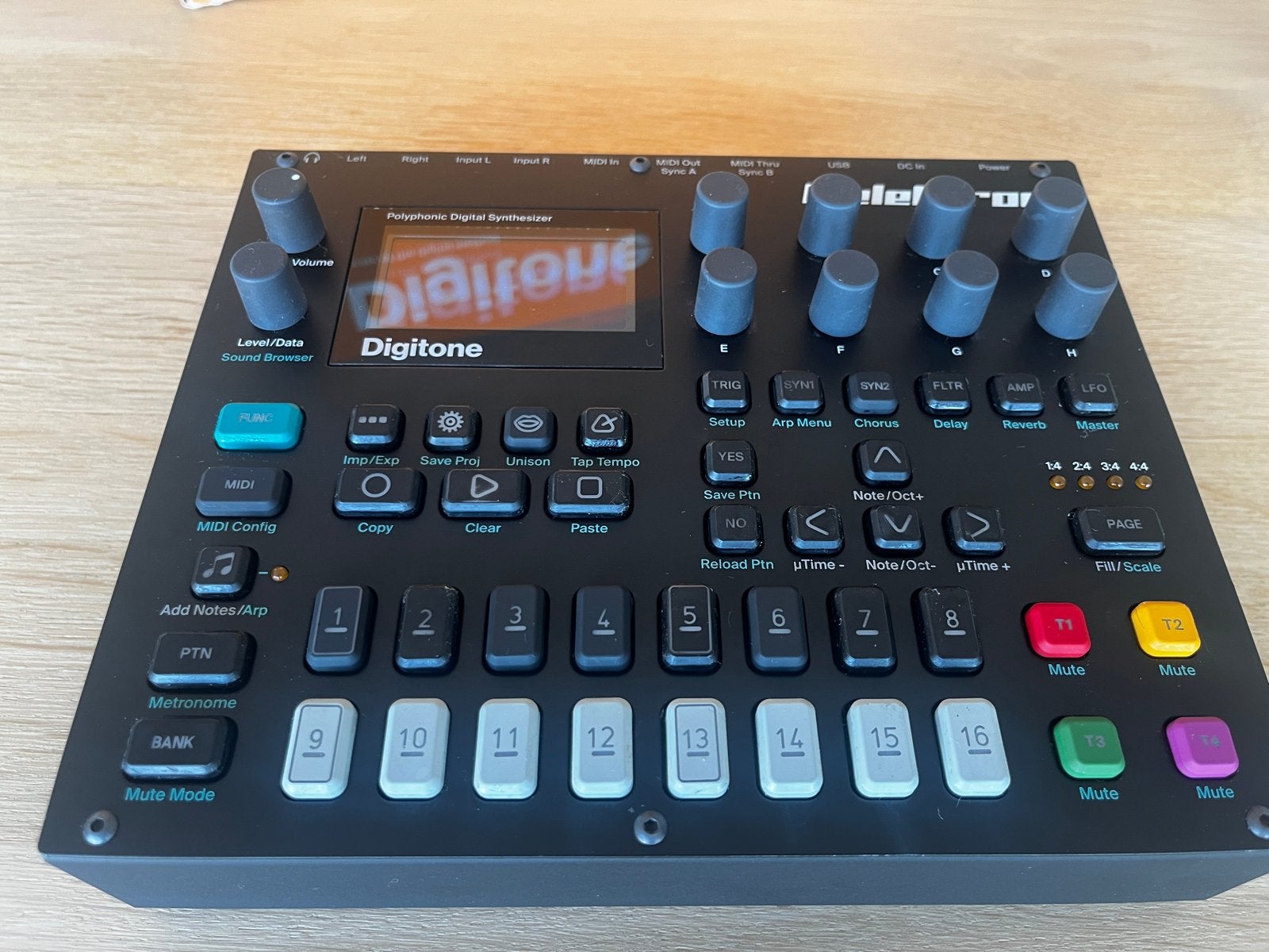 Elektron Digitone - Polyfone Digitale Synthesizer, Overige merken, Gebruikt, Met midi-aansluiting, Overige aantallen