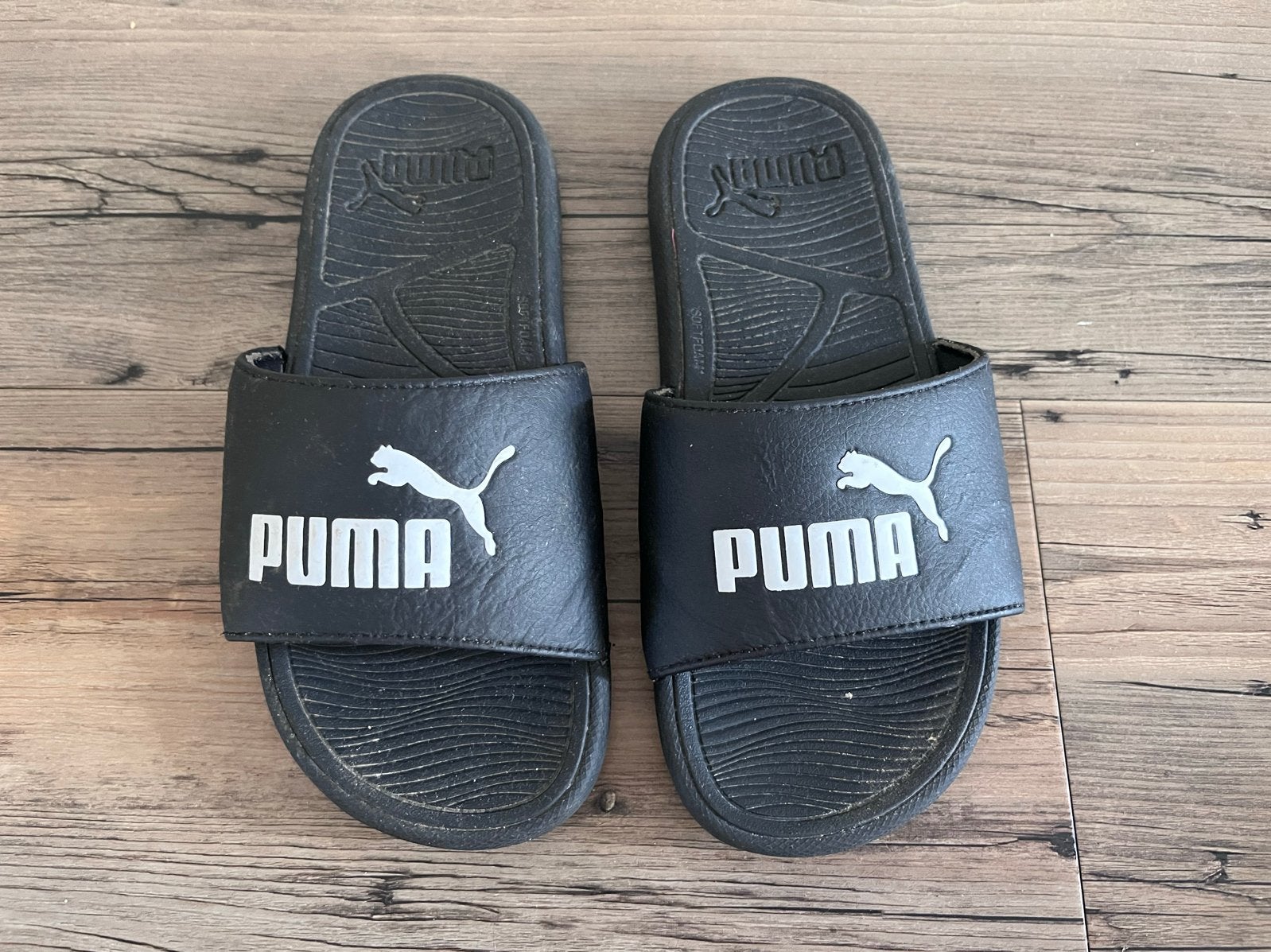 Puma slippers zwart - Maat US 5, Ophalen of Verzenden, Gedragen, Zwart, Slippers