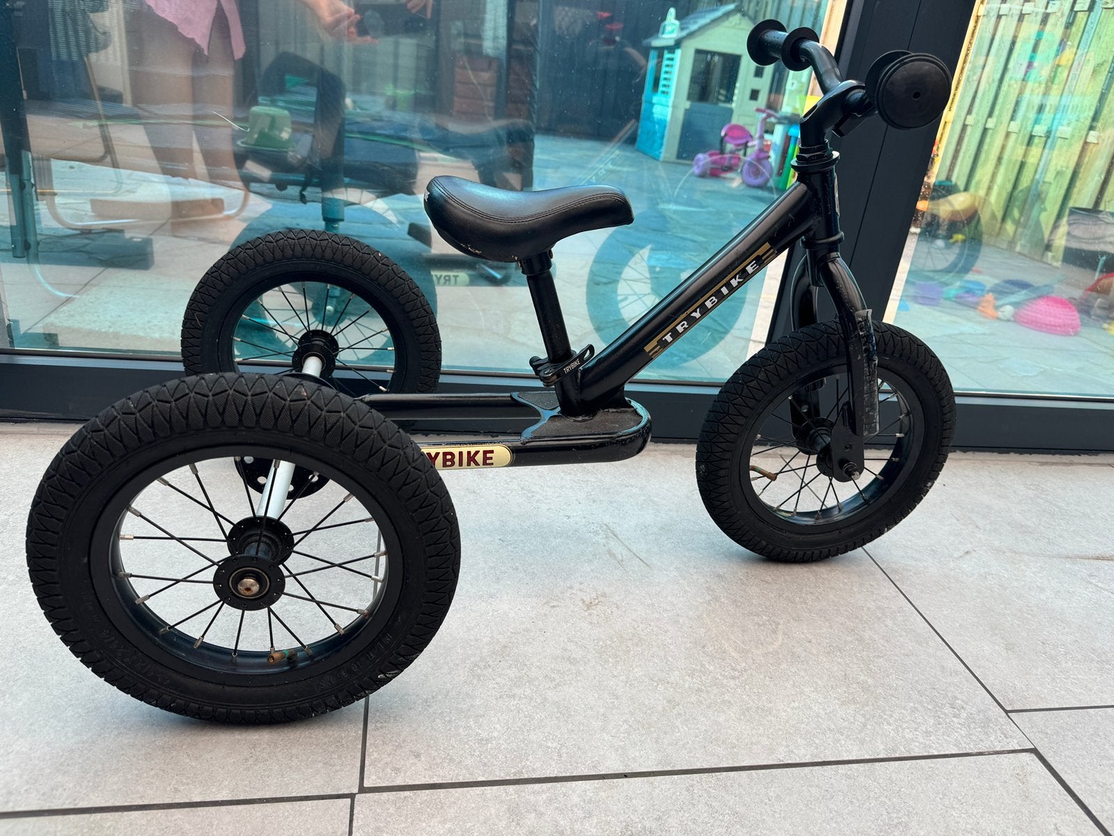 Trybike kids, Fietsen en Brommers, Fietsen | Kinderfietsjes, Ophalen, Gebruikt, Minder dan 16 inch