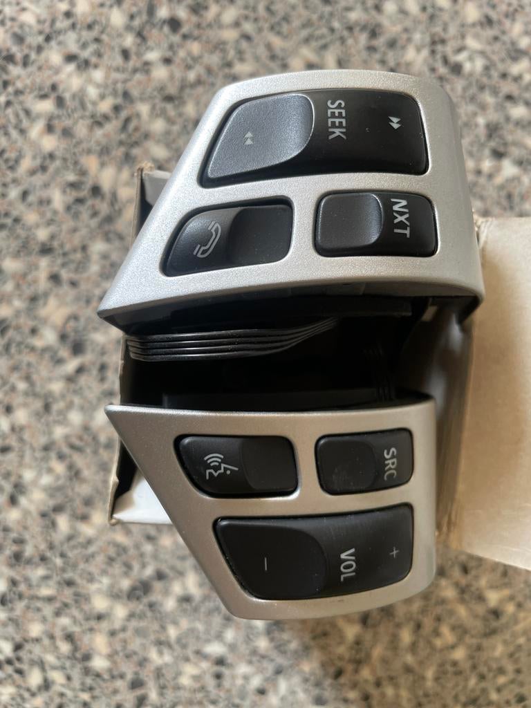 Saab  Stuurwielbediening voor auto - Audio en telefoon, Ophalen of Verzenden, Nieuw
