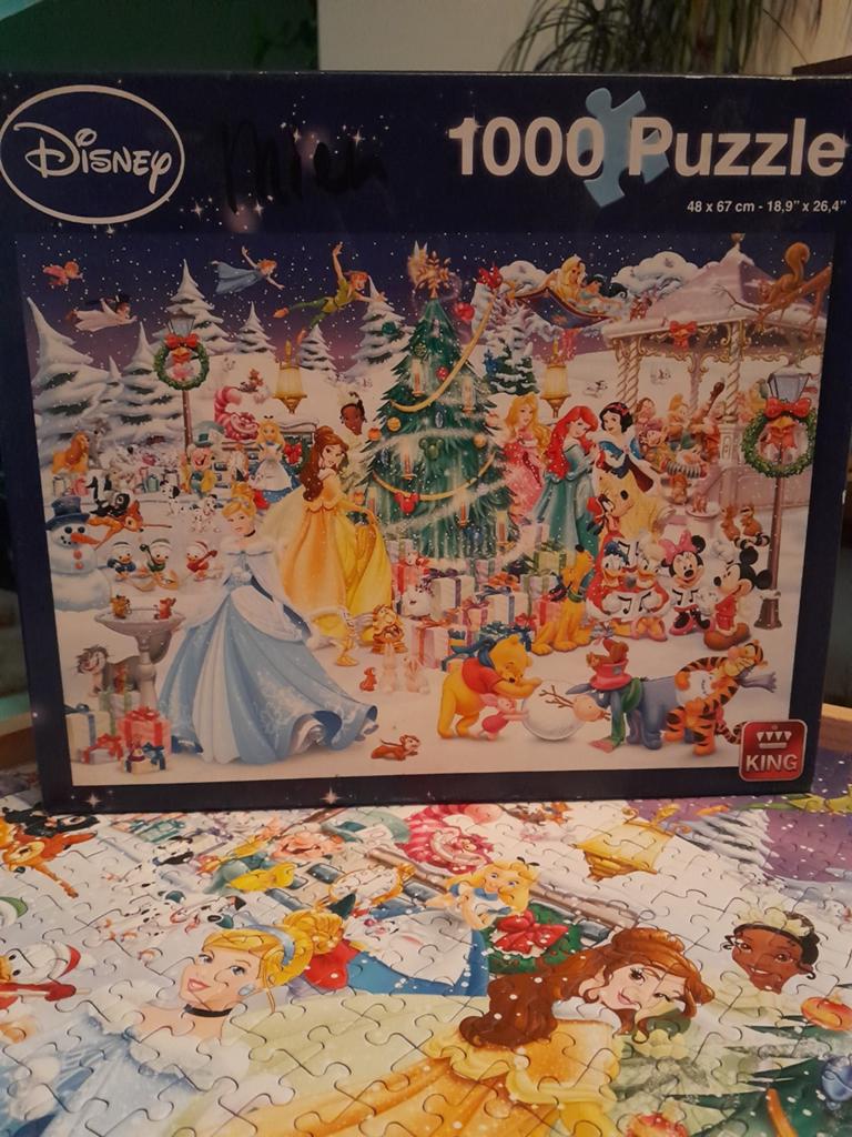 King puzzel Disney kerst 1000 stukjes, Ophalen of Verzenden, 500 t/m 1500 stukjes, Zo goed als nieuw