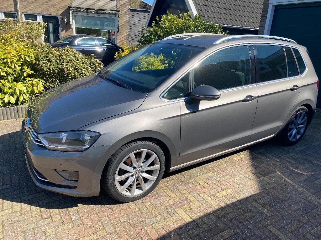 Volkswagen Golf Sportsvan 1.6 TDI 81KW 7-DSG 2015 Grijs, Auto's, Euro 6, 4 cilinders, Golf Sportsvan, 24 km/l