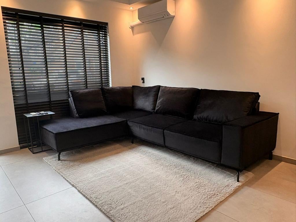 Zo goed als nieuwe stevige hoekbank - 292x215x99 cm, Ophalen, 250 tot 300 cm, 100 tot 125 cm, Hoekbank
