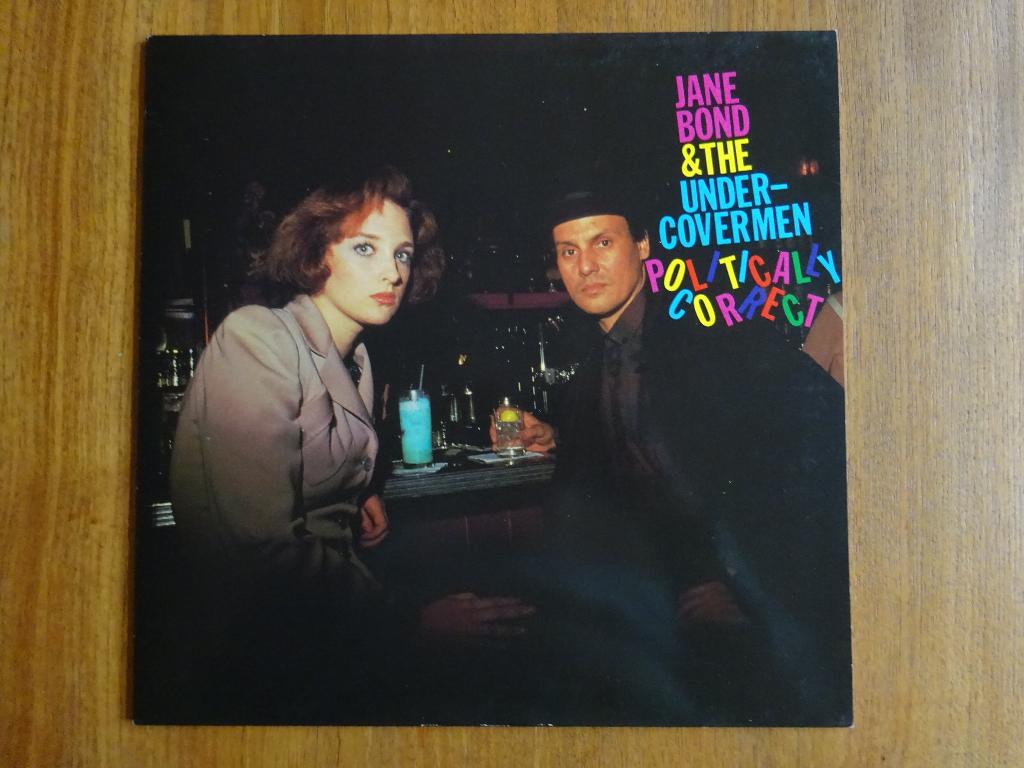 Jane Bond & The Undercovermen - Politically Correct 80ties, Inclusief binnenhoes, Ophalen of Verzenden, Zo goed als nieuw, Overige formaten