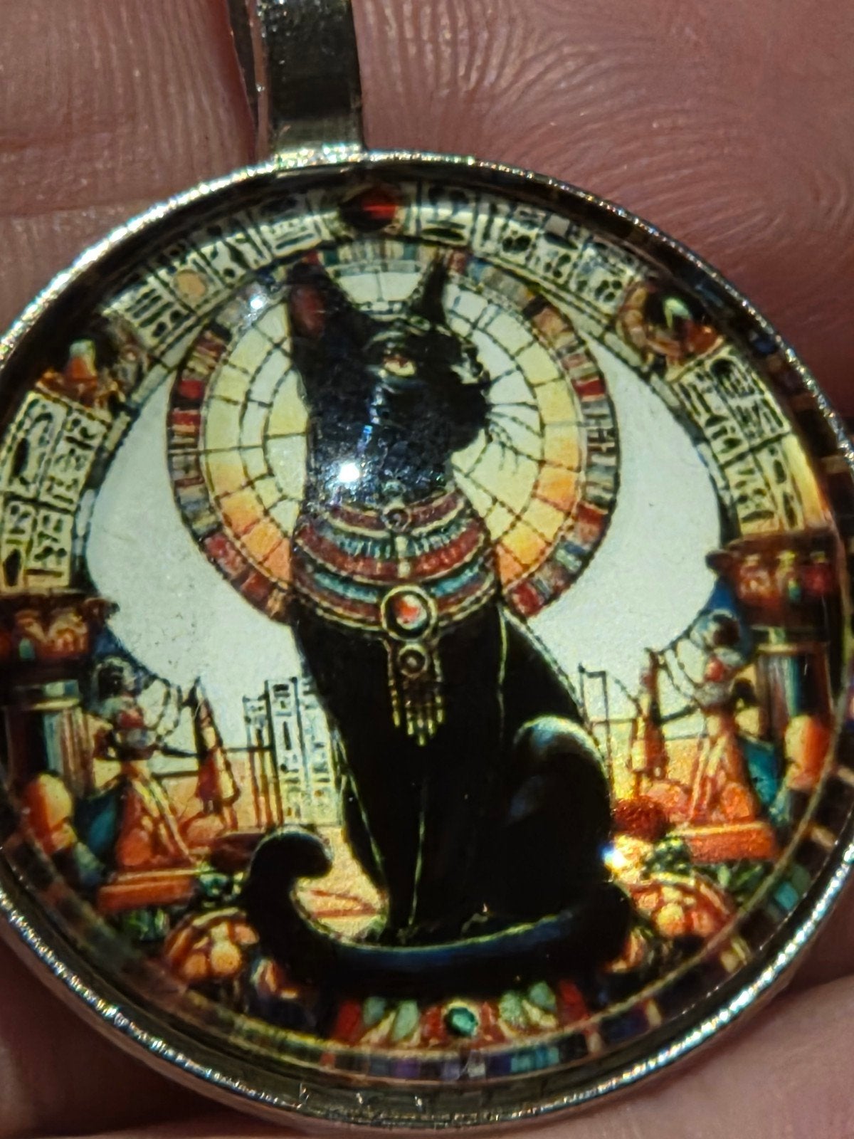 Nieuwe glazen hanger met Egyptische kat, Ophalen of Verzenden, Nieuw, Glas of Kristal, Dier