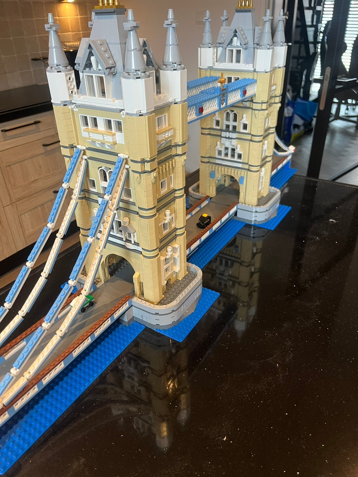 Lego Tower bridge 10214, Kinderen en Baby's, Speelgoed | Duplo en Lego, Ophalen, Zo goed als nieuw