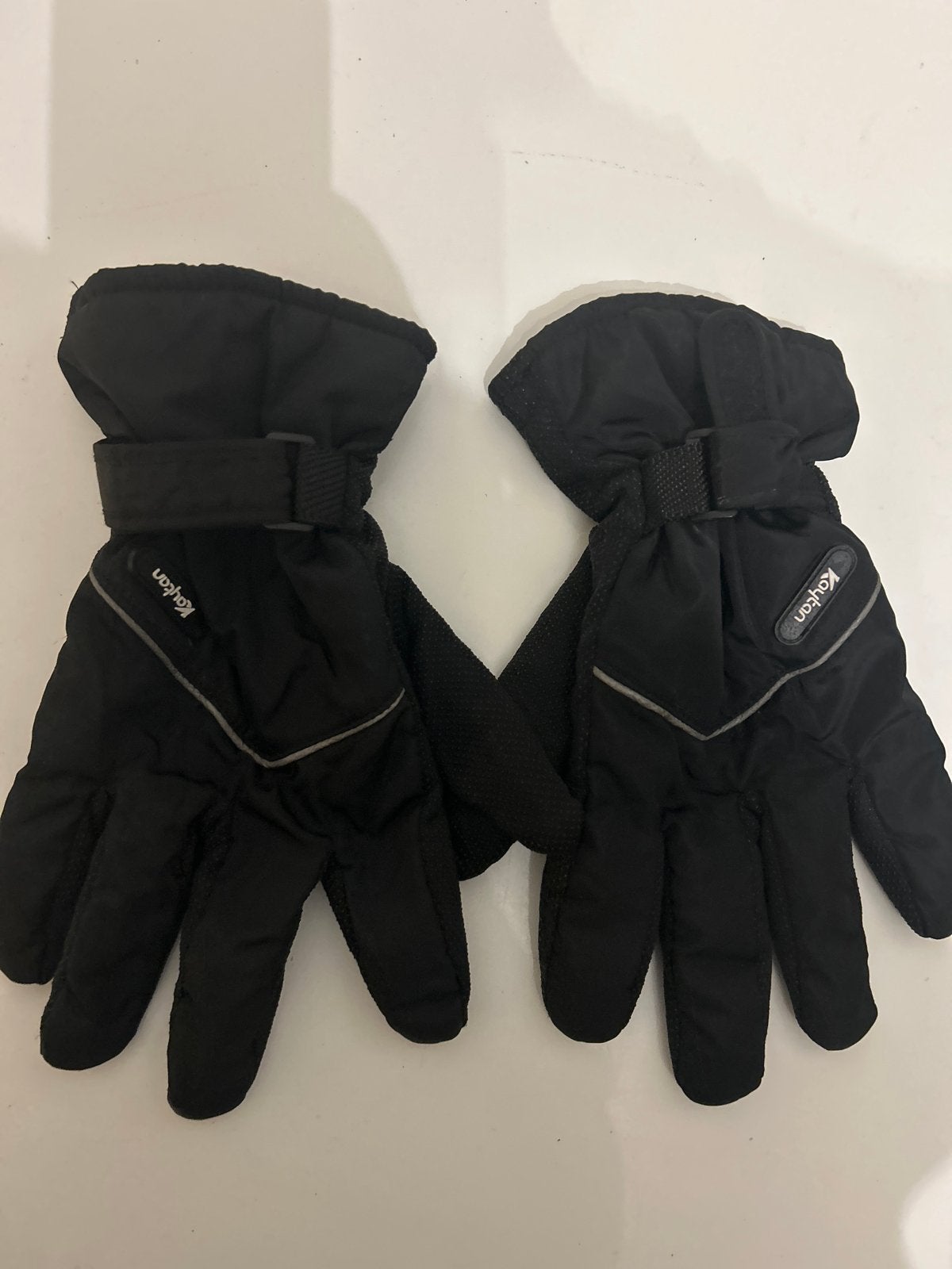 Zwarte Kaytan winterhandschoenen, Kleding | Dames, Ophalen of Verzenden, Zo goed als nieuw, Maat 38/40 (M), Handschoenen