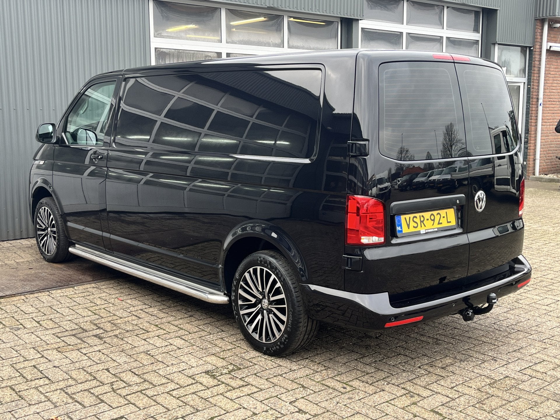 Volkswagen Transporter 2.0 TDI L2H1 Bulli 150pk Automaat Air, Stof, Gebruikt, 4 cilinders, Volkswagen