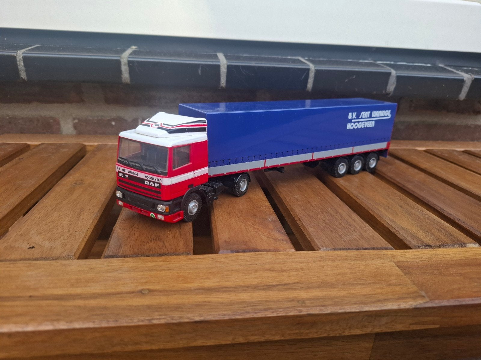 lion toys DAF 95 3as trailer Sent waninge Hoogeveen, Hobby en Vrije tijd, Ophalen of Verzenden, Zo goed als nieuw, Bus of Vrachtwagen