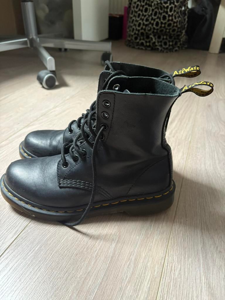 Dr Martens 1460 pascal virginia zwart - maat 38, Ophalen of Verzenden, Gedragen, Zwart
