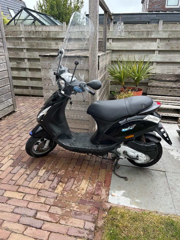 Piaggio Zip 4takt | Blauw kenteken | 2010 | Opknapper, Fietsen en Brommers, Scooters | Piaggio, Ophalen, Gebruikt, Maximaal 45 km/u
