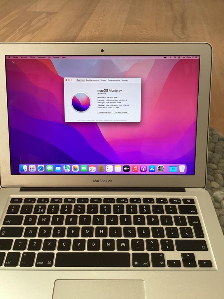 Nog prima werkende Macbook air 2017, 13 inch, Minder dan 2 Ghz, Ophalen of Verzenden, Zo goed als nieuw