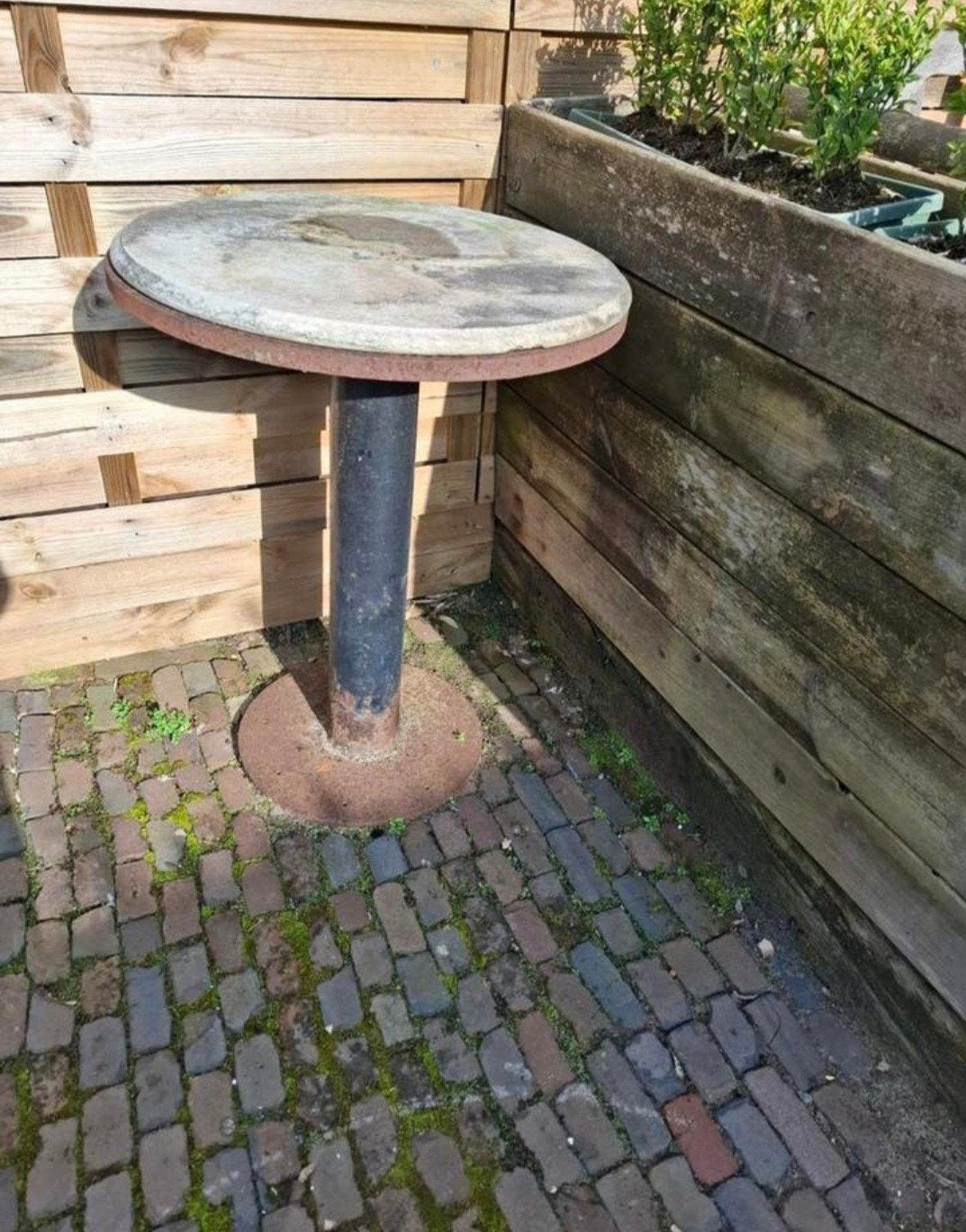 IJzeren tafel met marmer blad, Tuin en Terras, Ophalen, Gebruikt, Rond