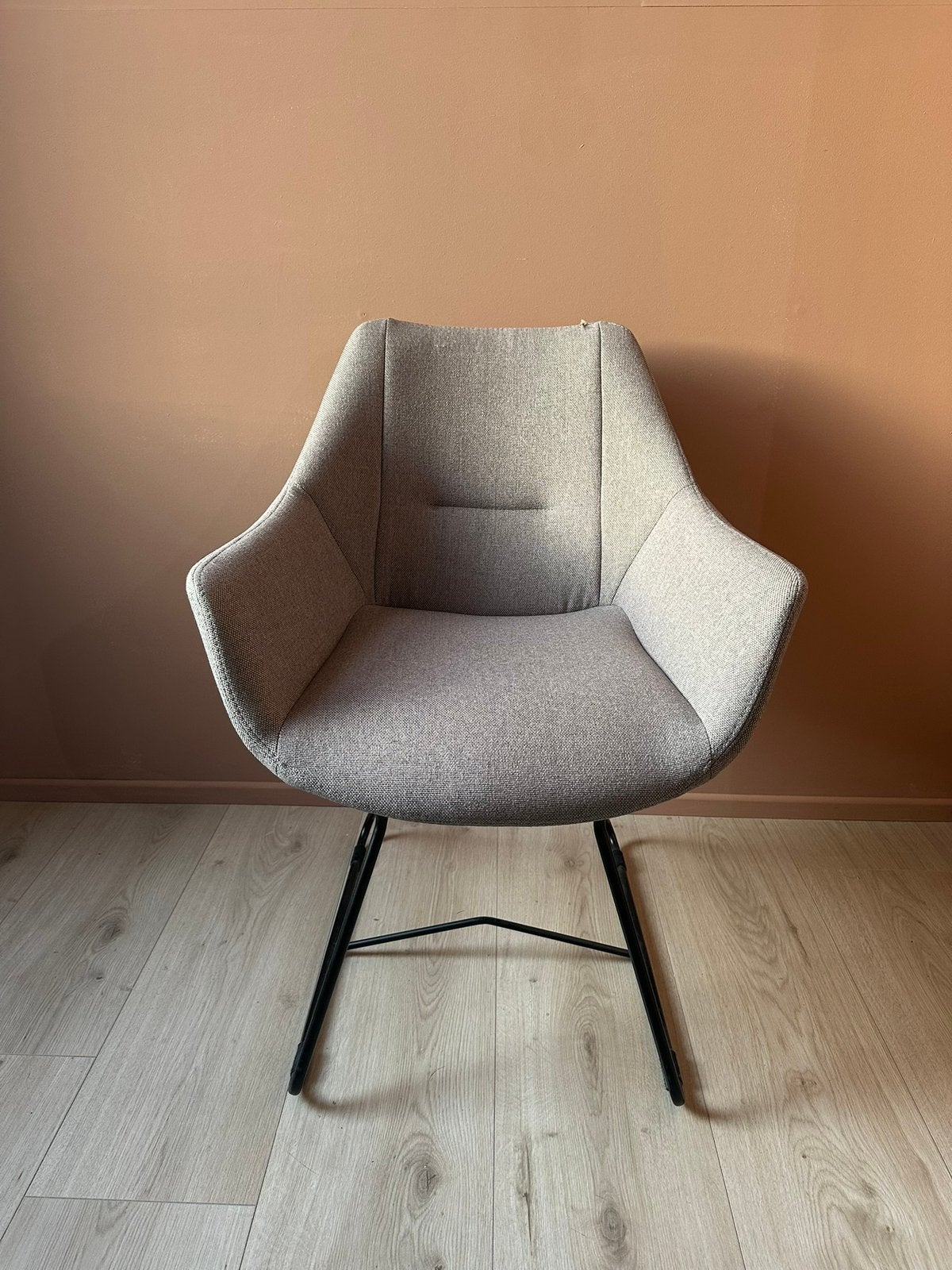 2x COMODO Carbina, Huis en Inrichting, Stoelen, Ophalen, Twee, Zwart, Zo goed als nieuw
