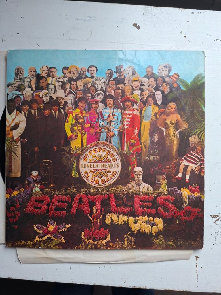 The Beatles - Sgt. Pepper's Lonely Hearts Club Band LP, Ophalen of Verzenden, 1960 - 1969, Gebruikt, 12 inch