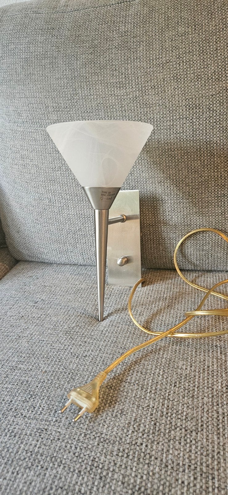 wandlamp met melkglas kap en schakelaar/dimmer, Gebruikt, Ophalen of Verzenden, Wandlamp, G9