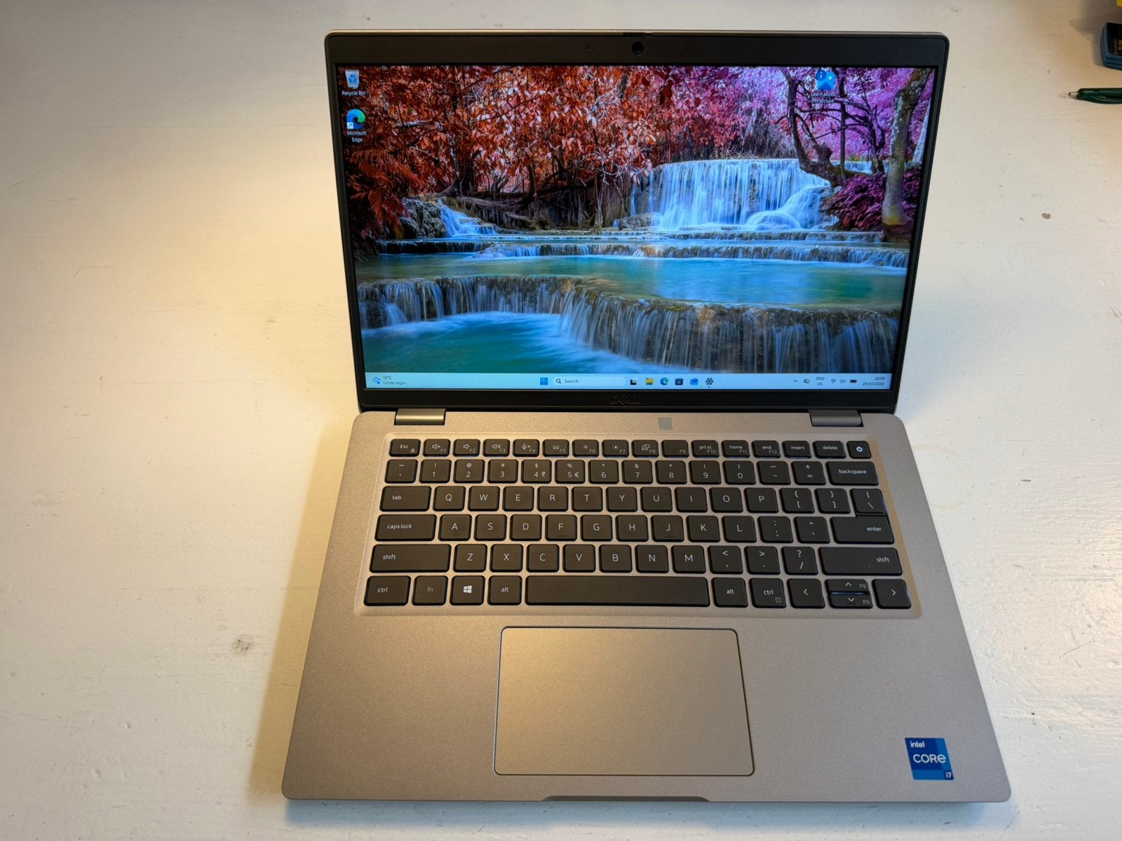 Supersnelle Dell -Intel i7 11th-16GB-SSD, Computers en Software, Intel Core i7 11e generatie, 256 GB, Qwerty, 14 inch