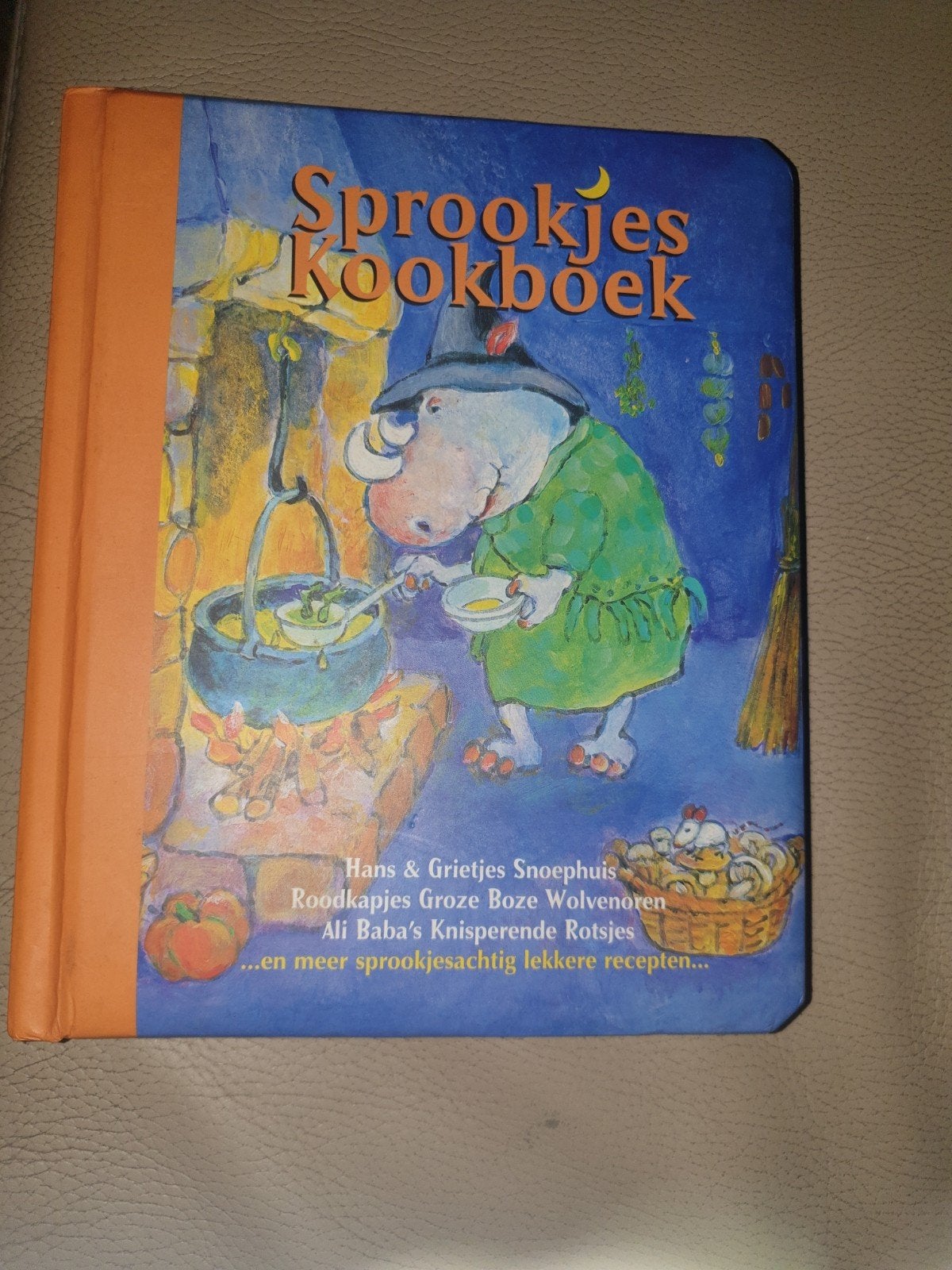 Sprookjes Kookboek, Boeken, Hoofdgerechten, Ophalen of Verzenden, Zo goed als nieuw, HEMA
