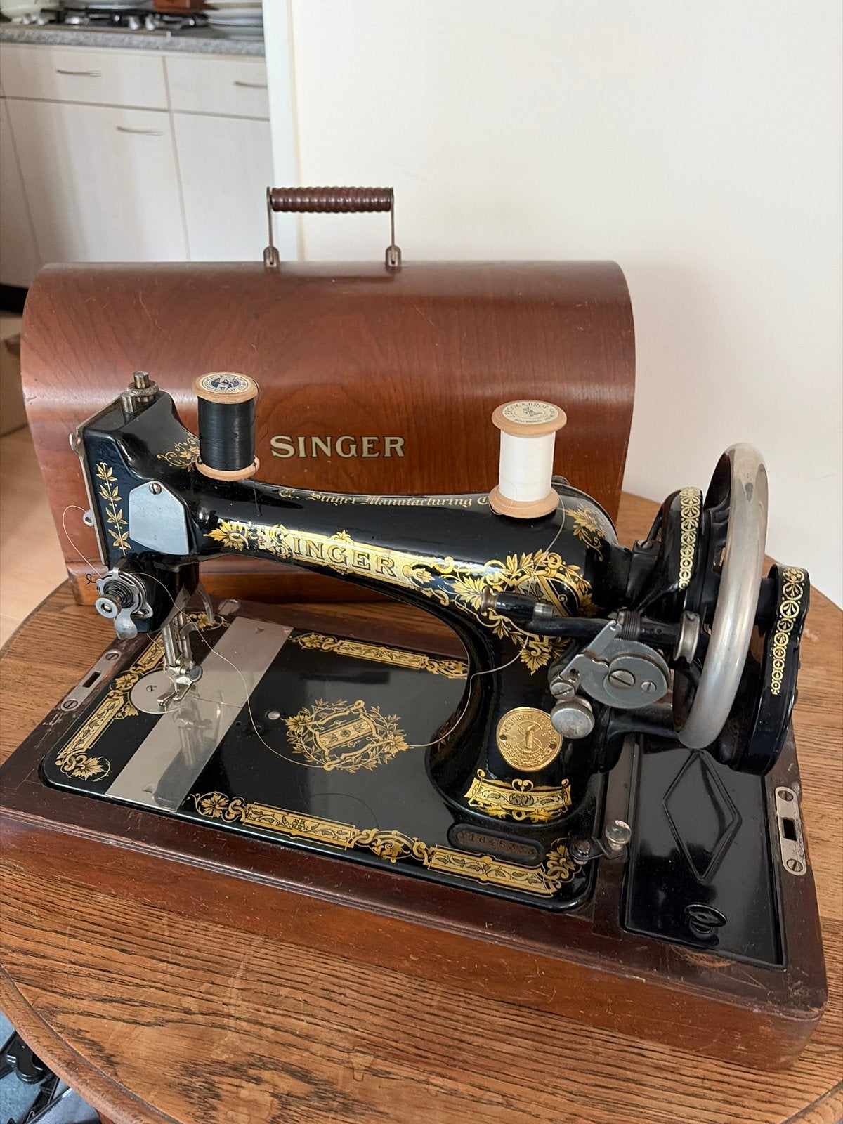 Antieke Singer Naaimachine met Houten Koffer, Ophalen