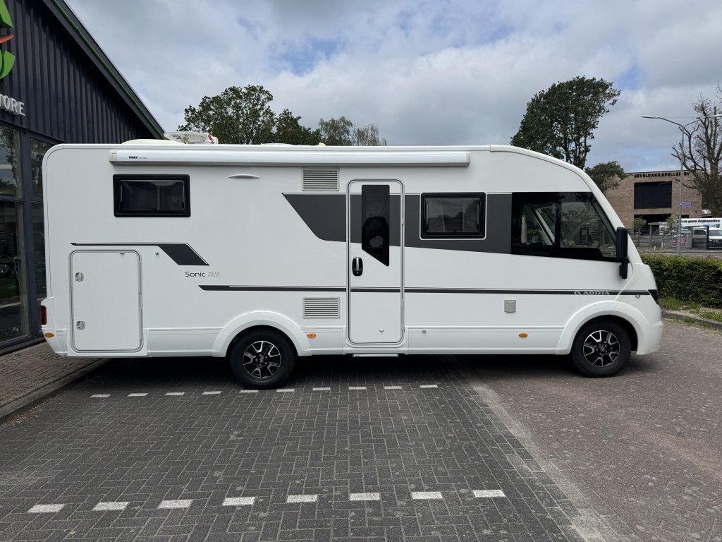 Foto 6 van Adria Sonic Plus I 700 DC - Dakairco!
