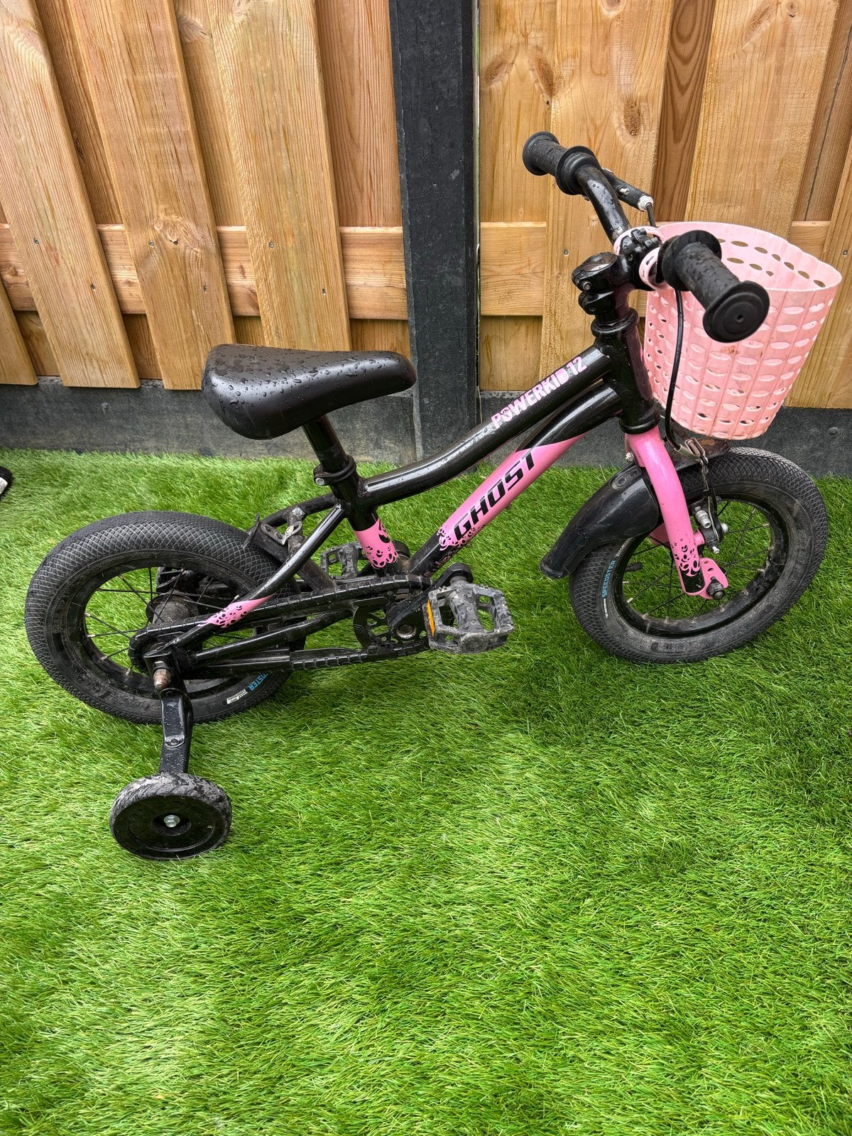 Meisjesfiets Ghost Powerkid 12 inch met zijwieltjes, Fietsen en Brommers, Ophalen, Terugtraprem, Gebruikt, 14 inch of minder