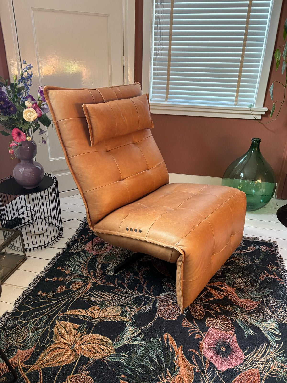 Leren relaxfauteuil met elektronisch verstelbaar hoofdkussen, Huis en Inrichting, Fauteuils, Ophalen, 100 tot 125 cm, Leer, Zo goed als nieuw