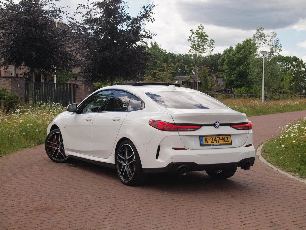 BMW 2-serie Gran Coupé 218i High Executive Edition | M-Perf, Auto's, BMW, 1350 kg, Leder en Stof, Wit, Origineel Nederlands