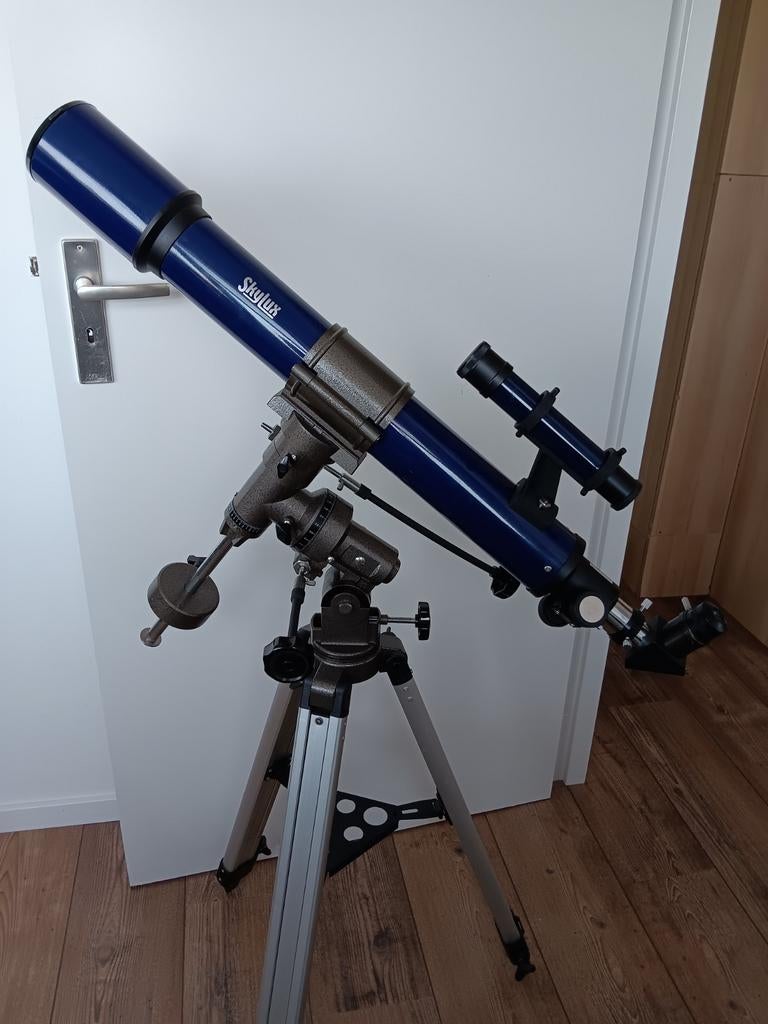 Skylux Lenzentelescoop met Statief, Audio, Tv en Foto, Optische apparatuur | Telescopen, Ophalen, Gebruikt, Lenzentelescoop (refractor)