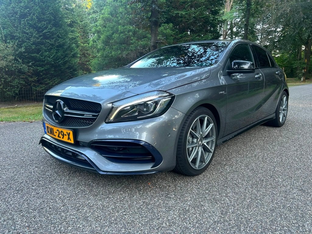 Mercedes-Benz A45 AMG 4MATIC / Facelift / 381PK / Dealer Ond, Automaat, Euro 5, Zwart, 4 cilinders