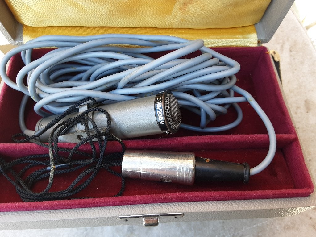 Dasspeld microfoon AKG D110, Muziek en Instrumenten, Microfoons, Ophalen of Verzenden, Zo goed als nieuw, Overige typen