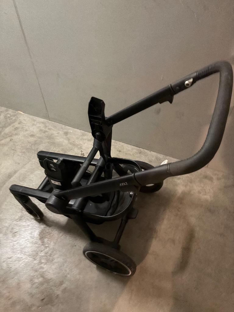 Kinderwagen joolz day, Zo goed als nieuw, Combiwagen, Met reiswieg, Ophalen