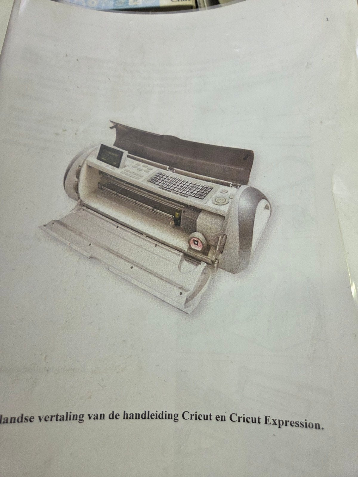 Groot pakket papierhobby: Cricut machine, stempels, vellen, Hobby en Vrije tijd, Ophalen