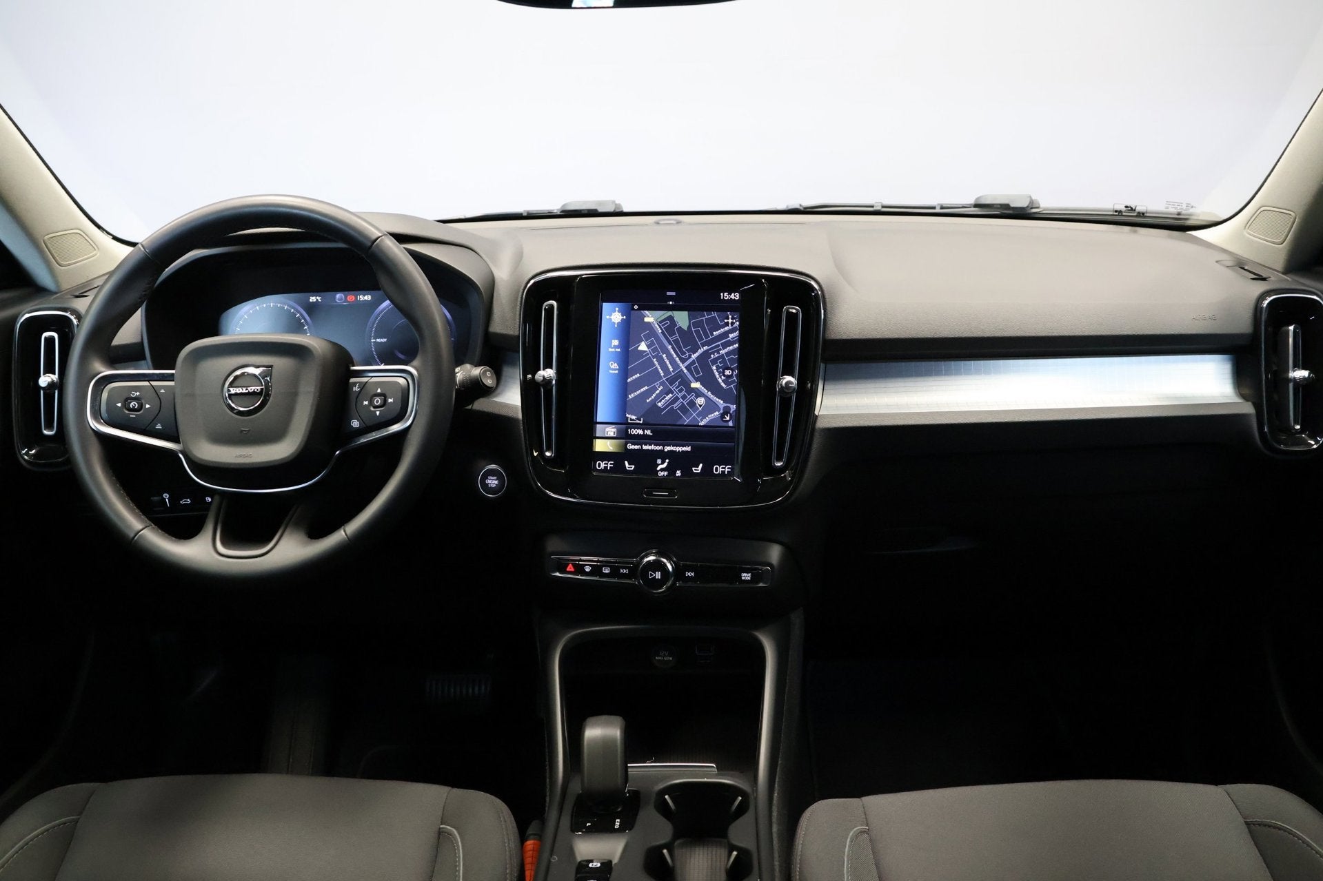 Volvo XC40 1.5 T4 Recharge Inscription Expression |Stoelverw, Stof, 129 pk, Wit, Bedrijf