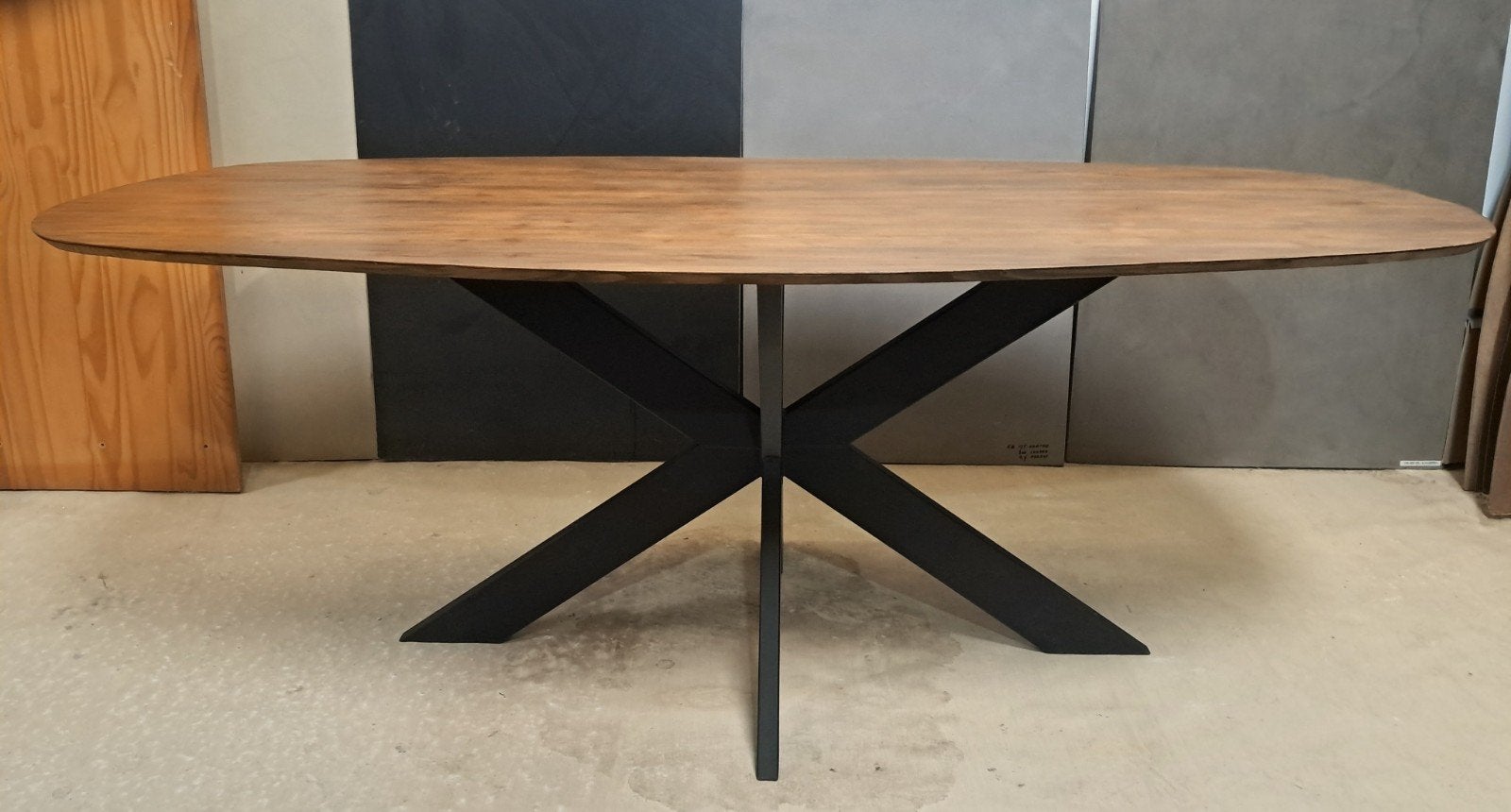 Elegante Eettafel Ovaal Hout met Zwart Metalen Onderstel, Overige houtsoorten, 100 tot 150 cm, Nieuw, Ophalen of Verzenden