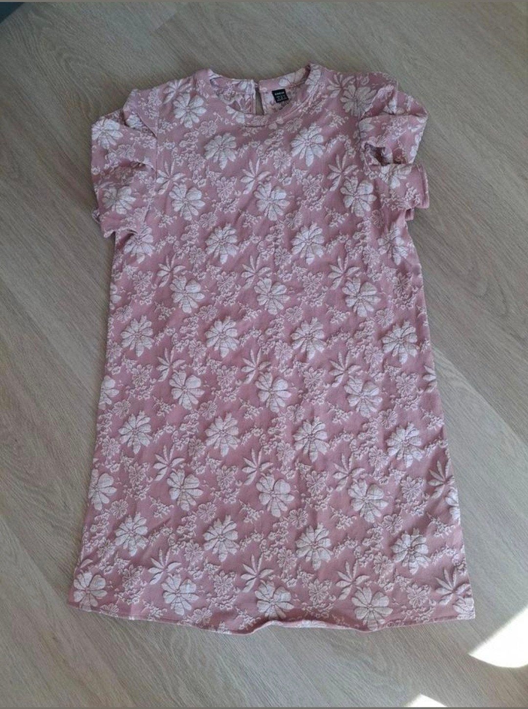 Leuke roze jurk maat M bloemen, Kleding | Dames, Jurken, Maat 38/40 (M), Nieuw, Ophalen of Verzenden, Roze