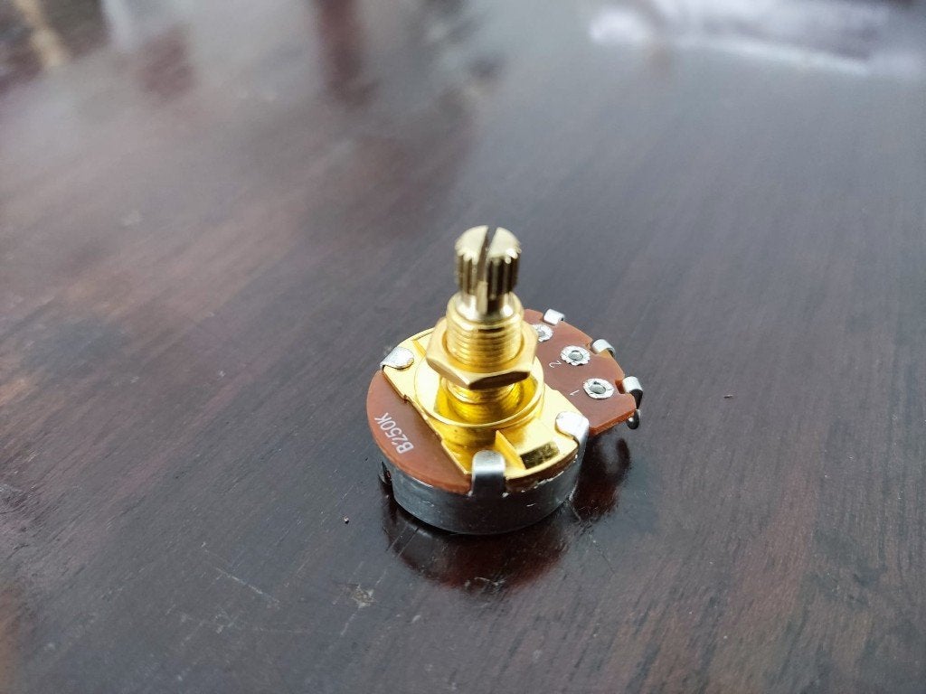 Potmeter b250k full size - 18 mm split shaft, Nieuw, 4613CB, Ophalen of Verzenden, Elektrische gitaar