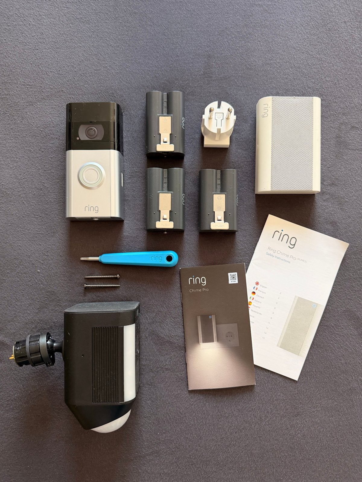 Ring deurbel, 3 batterijen, Chime Pro, Spotlight Cam, Ophalen of Verzenden, Zo goed als nieuw, Buitencamera