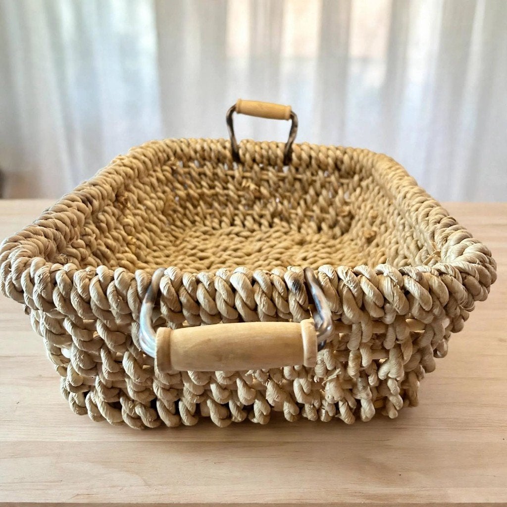 Vintage Gevlochten Mand met Houten Handvatten 42x31cm, Mand, Ophalen of Verzenden, Zo goed als nieuw, Riet