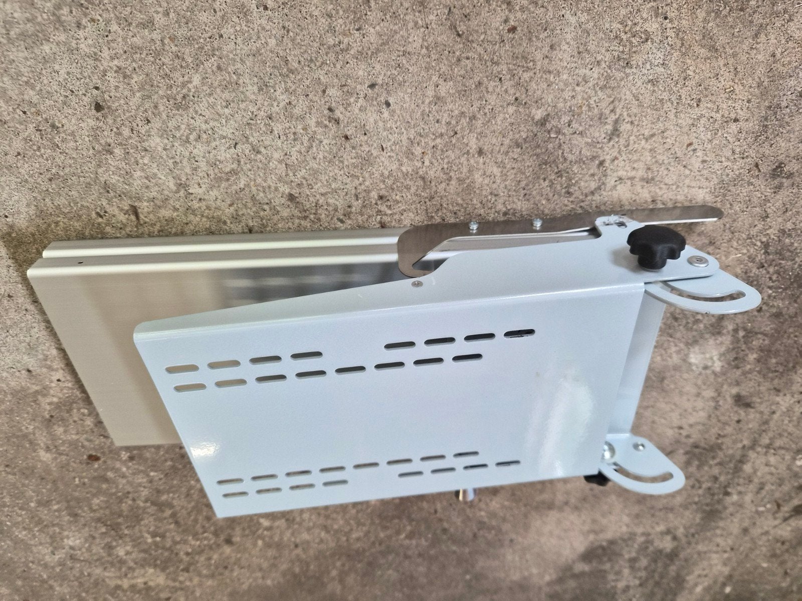 Verstelbare monitorbeugel camper, caravan, plafond, Caravans en Kamperen, Camper-accessoires, Ophalen, Gebruikt