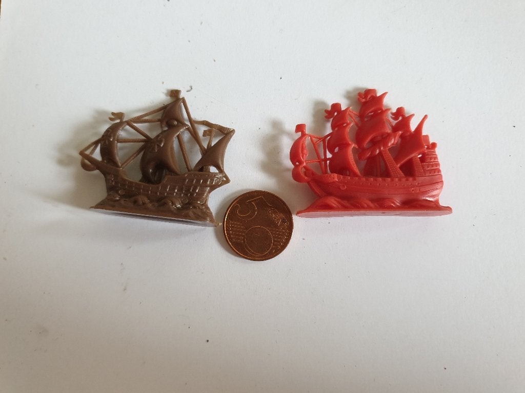 0160 plastic zilvervloot schepen jaren 70, Verzenden
