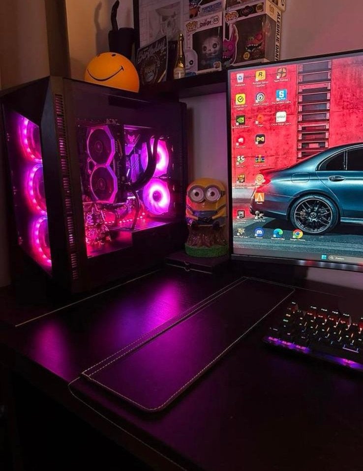 Gaming PC / monitor. moet weg, Computers en Software, Ophalen, Zo goed als nieuw, Gaming, SSD