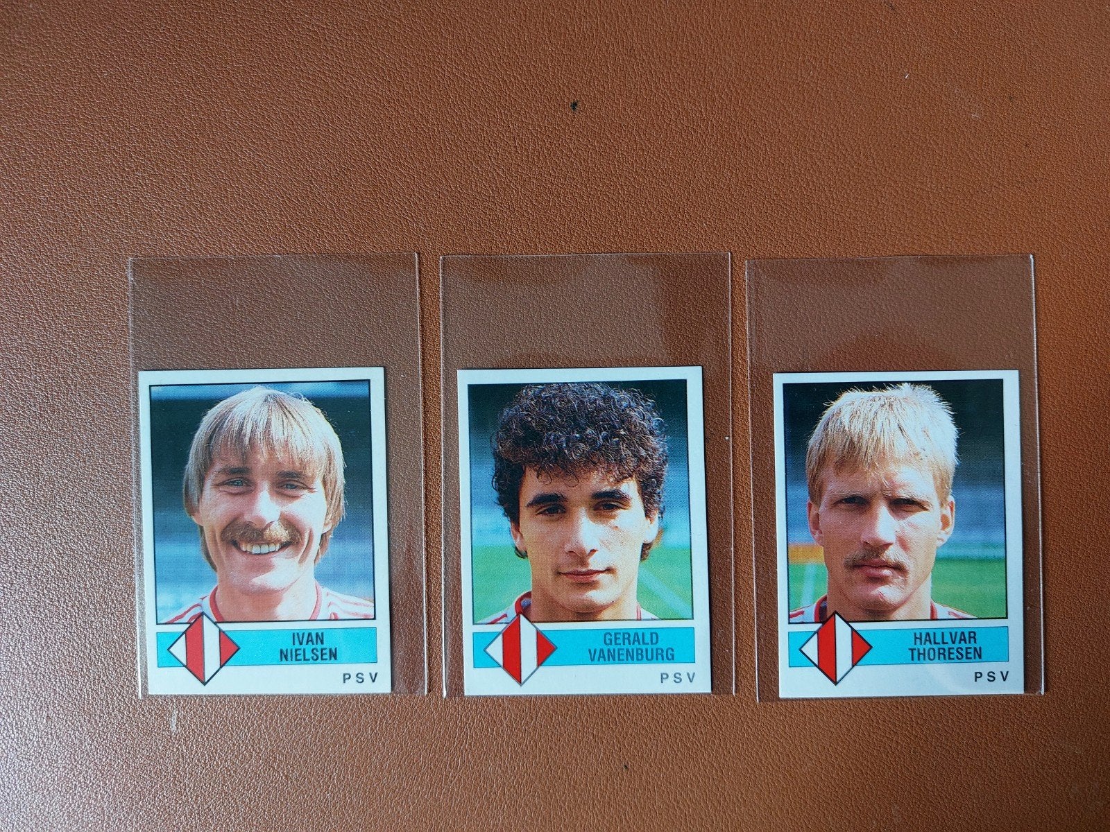panini voetbal 87 psv 3 stickers vanenburg ex ajax, Ophalen of Verzenden, Zo goed als nieuw, Ajax, Poster, Plaatje of Sticker