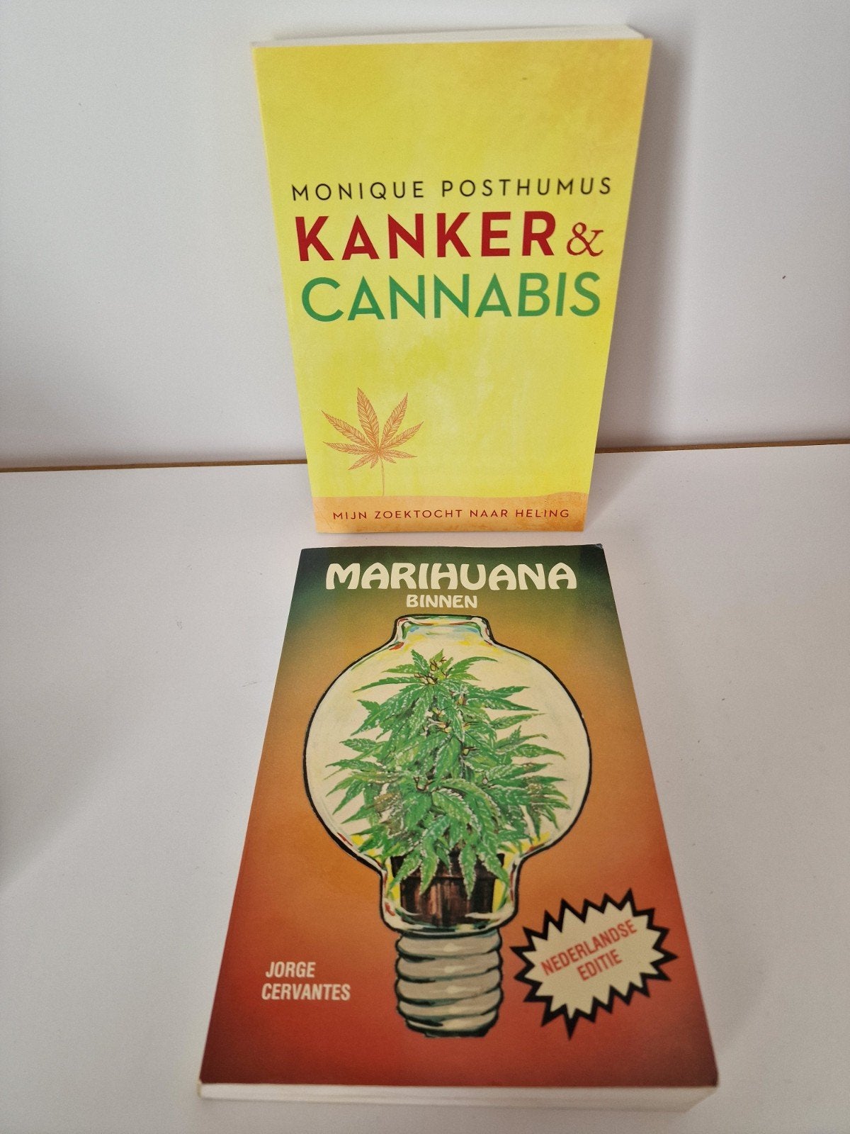 Kanker & cannabis. Monique Posthuma  Marihuana Jorge Cervant, Ophalen of Verzenden, Zo goed als nieuw