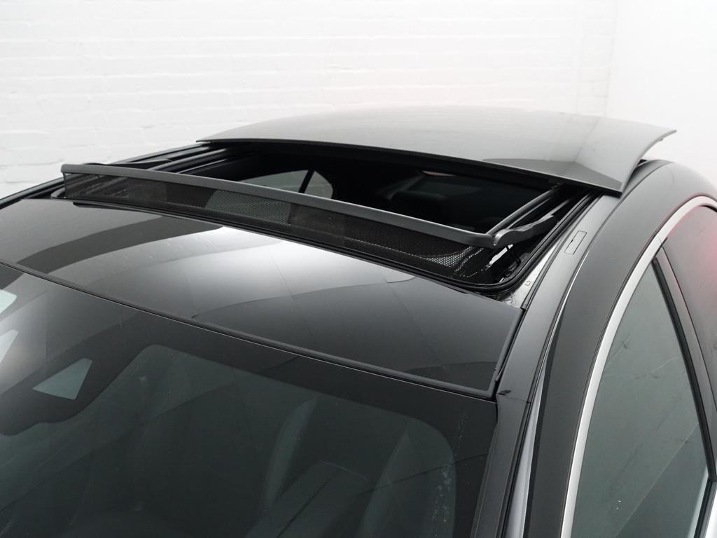 Mercedes-Benz A-Klasse 250 e AMG Premium Plus- Burmester Sur, Auto's, 232 pk, Gebruikt, 4 cilinders, Met garantie (alle)