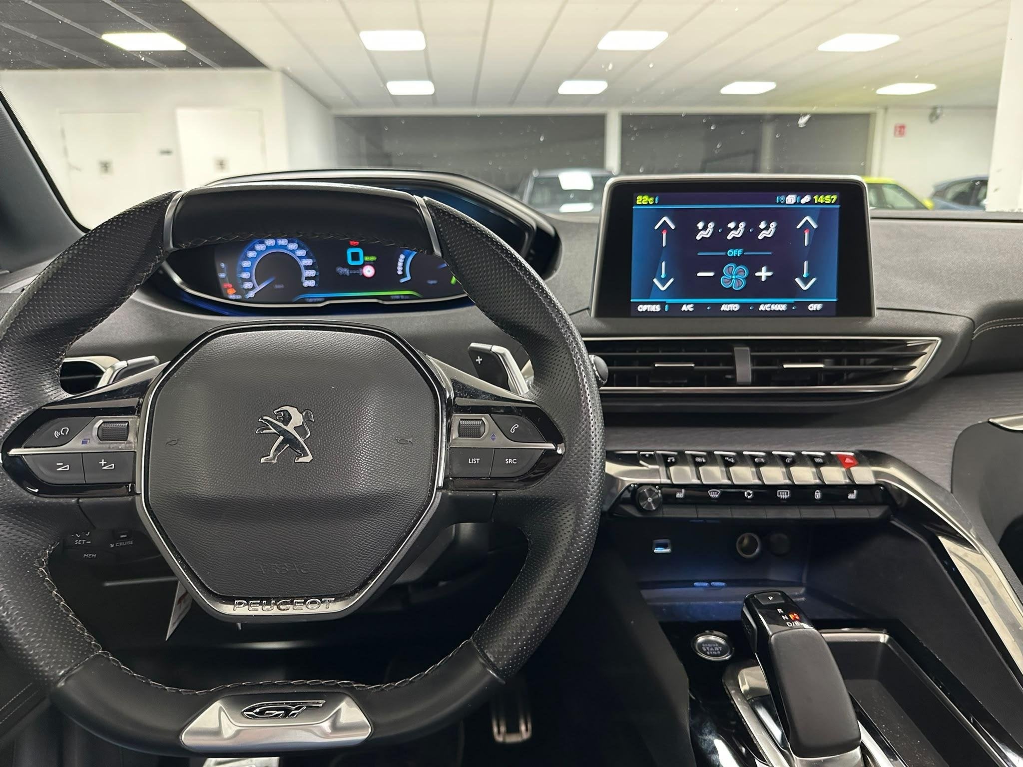 Peugeot 3008 1.6 HYbrid4 300 GT | TREKHAAK | PANORAMADAK | N, Auto's, Peugeot, 4 cilinders, Met garantie (alle), Zwart, Plug-in hybride