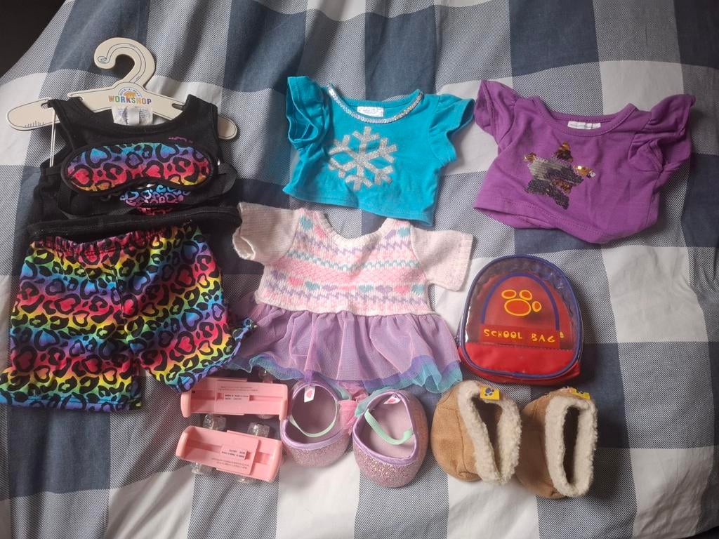 Build A Bear / poppen kleertjes, Kinderen en Baby's, Speelgoed | Knuffels en Pluche, Ophalen of Verzenden, Zo goed als nieuw, Overige typen