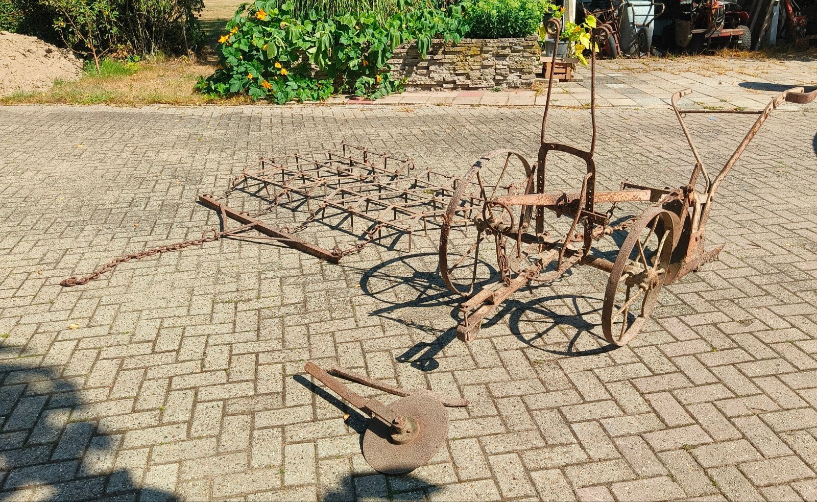 Oude landbouwwerktuigen: Eg en ploeg, Ophalen